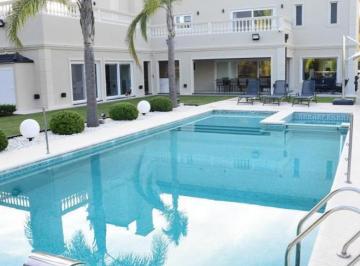 Casa · 436m² · 6 Ambientes · 2 Cocheras · Casa en Venta en El Nacional Country Club General Rodrigu
