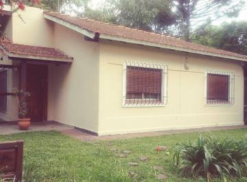 Casa · 75m² · 3 Ambientes · Casa en Venta - 2 Dorm. 1 Baño - Cocheras - 261 m² - Escobar