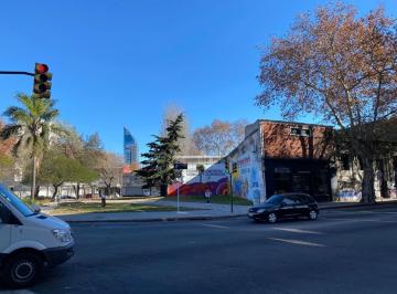 Local comercial · 380m² · Local en Venta o Alquiler Frente Al Palacio Legislativo