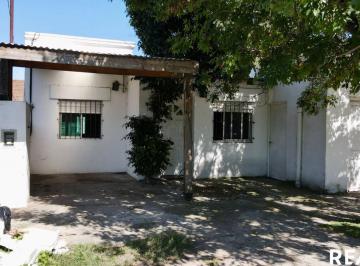 Casa · 181m² · 6 Ambientes · 2 Cocheras · Casa en Venta, 2 Casas, Pilar Centro. Villa Morra