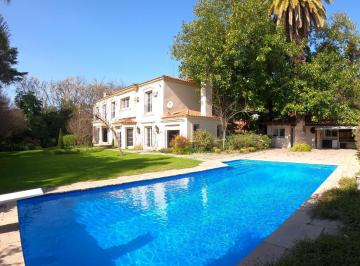 Casa · 517m² · 8 Ambientes · 4 Cocheras · Casa a La Venta en Martinez de 4 Dorm. - Av Libertador Al Rio - Vieyes 1200
