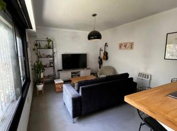 Casa · 187m² · 5 Ambientes · 2 Cocheras · Casa con Departamento en Venta en Munro