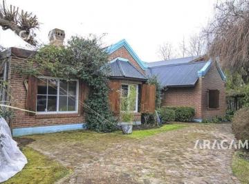 Casa · 253m² · 5 Ambientes · Casa en Venta en Campos de Echeverría Apto Credito - Canning