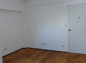 Departamento de 2 ambientes, Balvanera · 2 Amb Luminoso Piso Alto