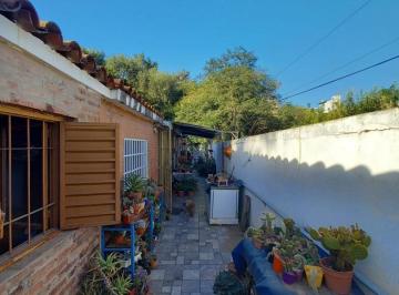 Casa · 48m² · 2 Ambientes · Casa Mas Departamento en Venta a Refaccionar en Carlos Paz
