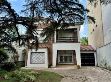 Casa · 276m² · 7 Ambientes · 2 Cocheras · Casa en Moreno