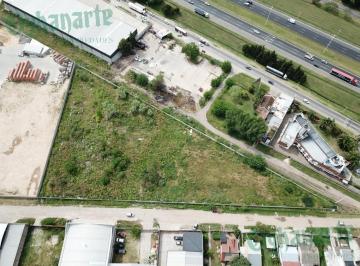 Terreno · 8717m² · Venta y Alquiler de Fracción Industrial en Moreno - a 100 m de Acceso Oeste