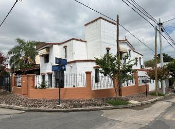Casa de 12 ambientes, Córdoba · Hermosa Casa Esquina de 3 Dorm. – B° San Salvador