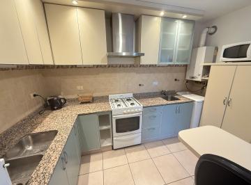 Departamento de 1 ambiente, Córdoba · A 1 Cuadra del Shopping, con Chochera