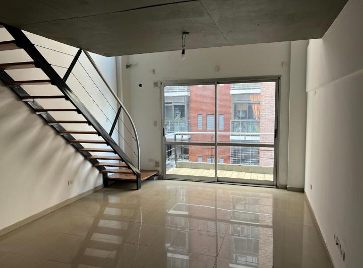 Dpto en Duplex Tipo Loft 2 de Ambientes en Flores