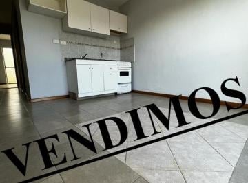 Departamento · 32m² · 2 Ambientes · Departamento Dos Ambientes Al Frente en Venta con Patio