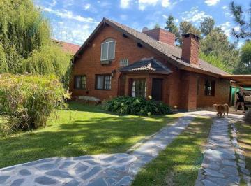 Casa · 180m² · 5 Ambientes · 2 Cocheras · Casa en Venta en Los Quinchos Country Club