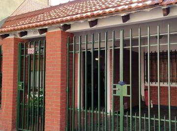 Casa de 4 ambientes, Liniers · Casa en Lote Propio