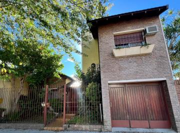 Casa · 162m² · 4 Ambientes · 2 Cocheras · Casa en Venta en Olivos 4 Ambientes