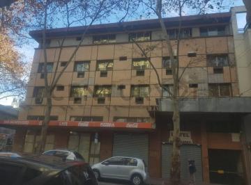 Hotel · 3200m² · 52 Dormitorios · 10 Cocheras · Hotel Cerrado Financiado 5 Años, 52 Habitaciones en Centro de Montevideo