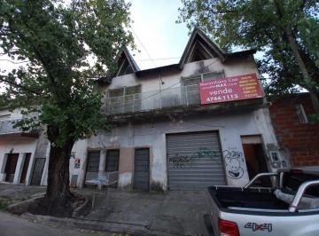 Local comercial de 8 ambientes, San Fernando · Local con 2 Viviendas en Venta