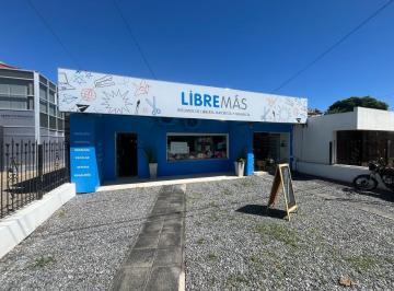 Local comercial · 120m² · 5 Ambientes · 1 Cochera · Local en Alquiler Cerro de Las Rosas No Abona Expensas