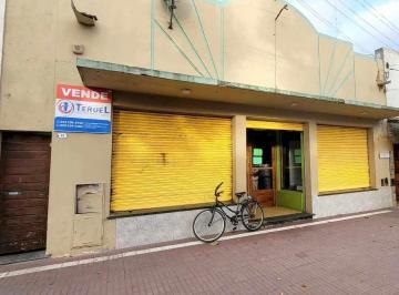 Local comercial · 412m² · Amplio Local Comercial + Departamento de 3 Amb en Pleno Centro.