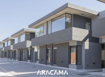PH · 110m² · 4 Ambientes · 1 Cochera · Duplex en Venta - Canning