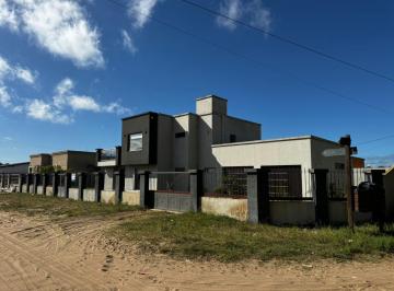 Casa de 4 ambientes, San Bernardo · Casa en Venta en San Bernardo