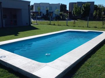 Casa · 193m² · 4 Ambientes · 2 Cocheras · Casa en Venta Santo Tomás Pilar