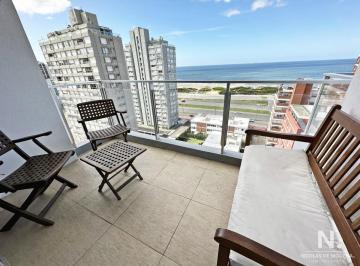 Foto1 · Apartamento con Vista a Playa Brava y Playa Mansa, 2 Dorm. en Venta