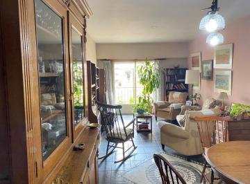 Departamento · 83m² · 4 Ambientes · Depto. en Venta 4 Ambientes Frente a La Estación Ramos Mejía!