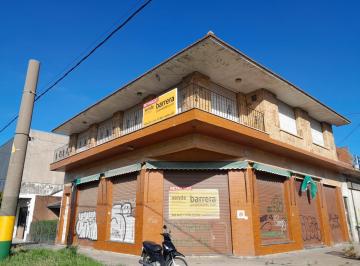 Local comercial · 292m² · Local con Vivienda - Puerto