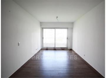 Departamento · 65m² · 3 Ambientes · 1 Cochera · Exc 3 Amb con Cochera, Suite, y 2do Baño Completo.