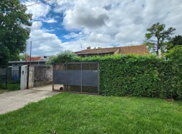 Casa · 73m² · 3 Ambientes · 1 Cochera · Casa en Venta Barrio de Vicenzo Grande, Pilar
