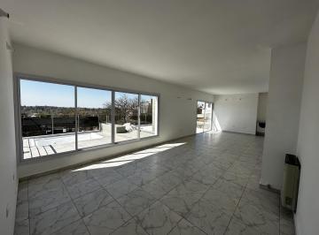 Casa · 188m² · 5 Ambientes · 2 Cocheras · Casa en Venta en Terrazas de Villa Allende, 3 Dorm., Apto Bancor
