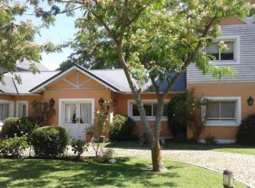 Casa · 474m² · 6 Ambientes · 3 Cocheras · Casa en Country El Paraíso