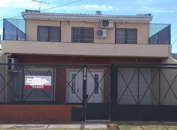 Casa · 150m² · 4 Ambientes · 3 Cocheras · Venta Casa de 5 Ambientes en Jose C. Paz.