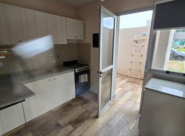 Casa · 130m² · 2 Dormitorios · 2 Cocheras · Duplex en Barrio Privado en Alquiler