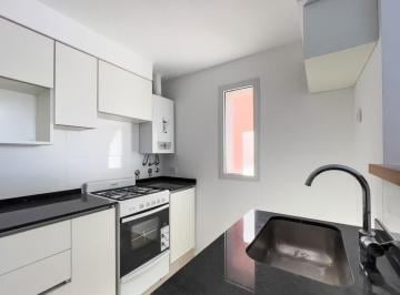 Imagen 1 - Semipiso de 2 dormitorios con balcón terraza y amplio estar. - · Semipiso de 2 Dorm. con Balcón Terraza y Amplio Estar.