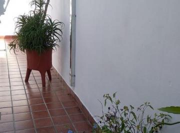 Departamento · 33m² · 2 Ambientes · Departamento Planta Baja con Patio