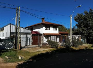 Casa · 123m² · 4 Ambientes · 4 Cocheras · Venta, Casa 3 Dor, 2 Baños, Barros Blancos