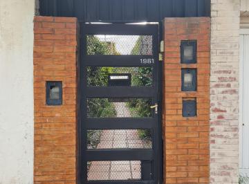 Casa de 1 ambiente, Rosario · Casa Interna de 1 Dormitorio