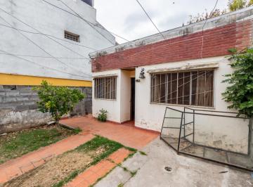 Casa · 84m² · 3 Ambientes · Venta Casa Dos Dorm. Barrio La Florida