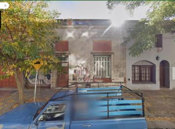 Casa · 340m² · 5 Ambientes · Casa Antigua a Demoler Macrocentro Oportunidad
