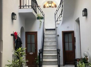 Casa de 6 ambientes, Colegiales · Zapiola 600 - Excelente Casa de Estilo 6 Amb C/terraza y Quincho.