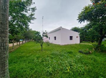 Casa de 7 ambientes, Romang · En Venta Vivienda con Amplio Terreno Mensurable en Romang