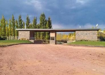 Campo · 915m²