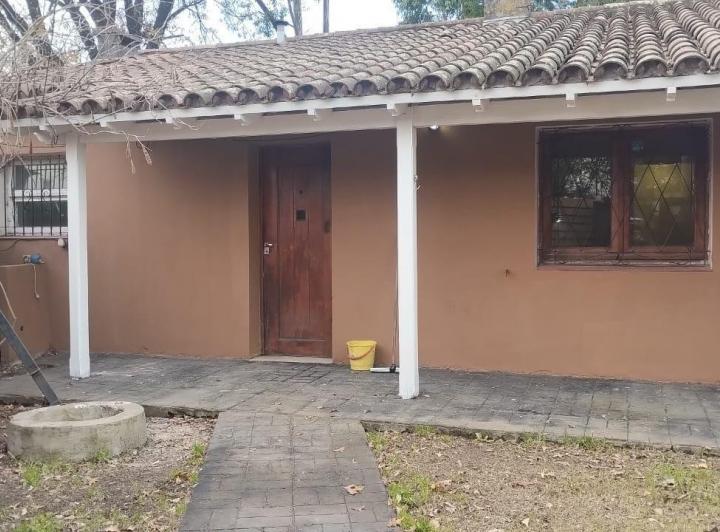 Casa · 90m² · 4 Ambientes · 1 Cochera