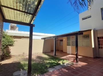 Casa de 5 ambientes, Córdoba · Se Vende Casa 4 Dorm. + Dpto 1 Dorm en B° Ayacucho - Cba