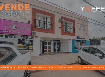 Departamento · 698m² · Casa + 2 Locales + 2 Departamentos