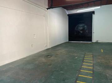 Bodega-Galpón · 77m² · Alquiler Galpon La Boca
