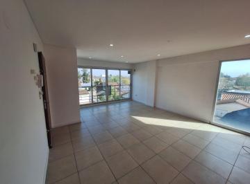 Departamento de 2 ambientes, Ituzaingó · Alquiler Departamento 2 Ambientes con Cochera en Ituzaingó Centro