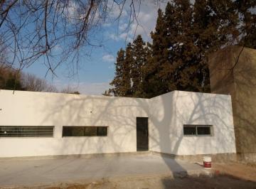 Casa de 6 ambientes, Córdoba · Alquiler Excepcional Duplex de 3 Dorm. en Housing Altos de Rivera