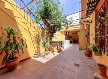 PH · 137m² · 5 Ambientes · Casa de Pasillo Única a La Venta